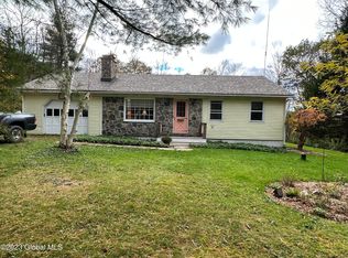 20 Rolland Rd, Petersburgh, NY 12138