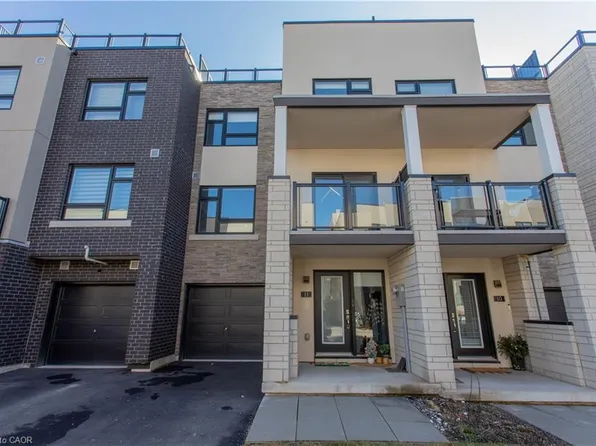 1121 Cooke Blvd #11, Burlington, ON L7T 0C3