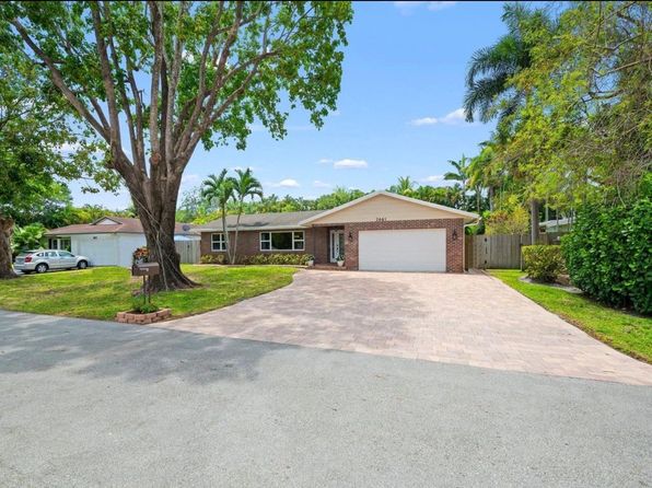 2661 SW 87th Ter