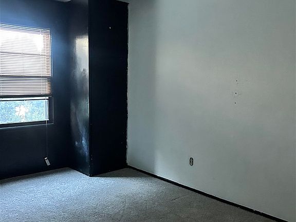 5th image of 6213 NW Cherry Ave