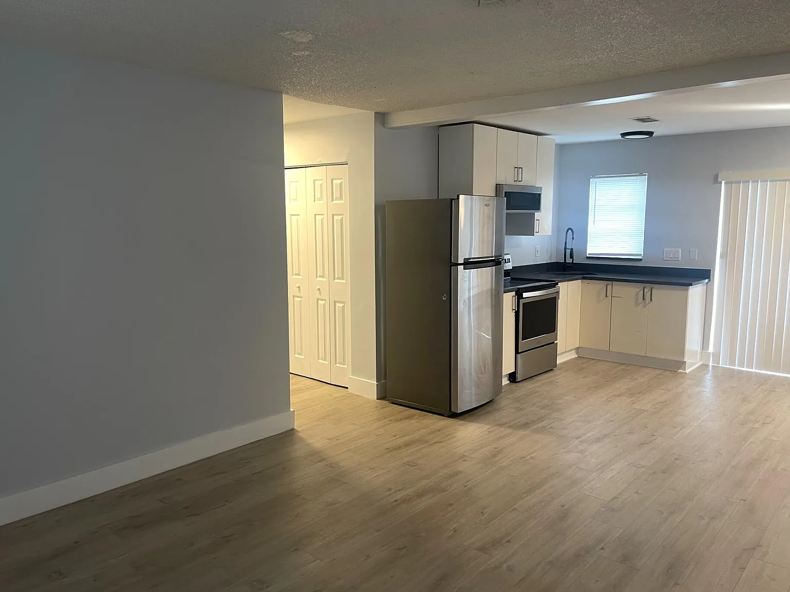 2 bed, 2.0 bath, 900 sqft, $1,895 — Photo 3