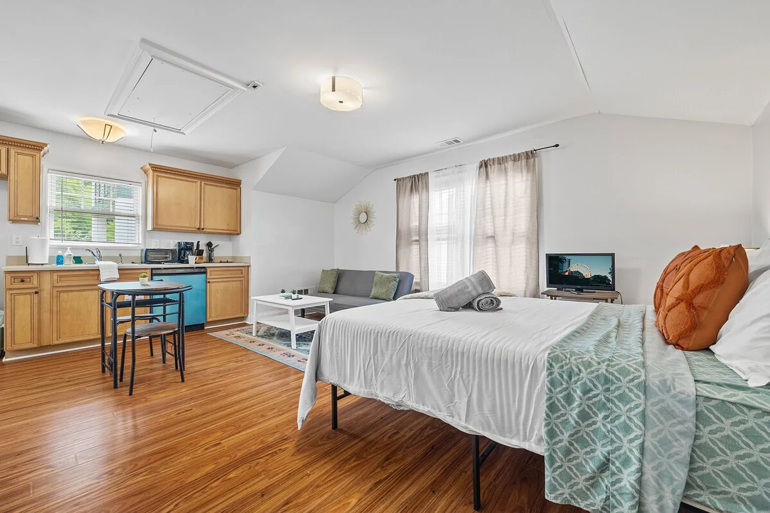 Studio, 1.0 bath, $3,281 — Photo 2