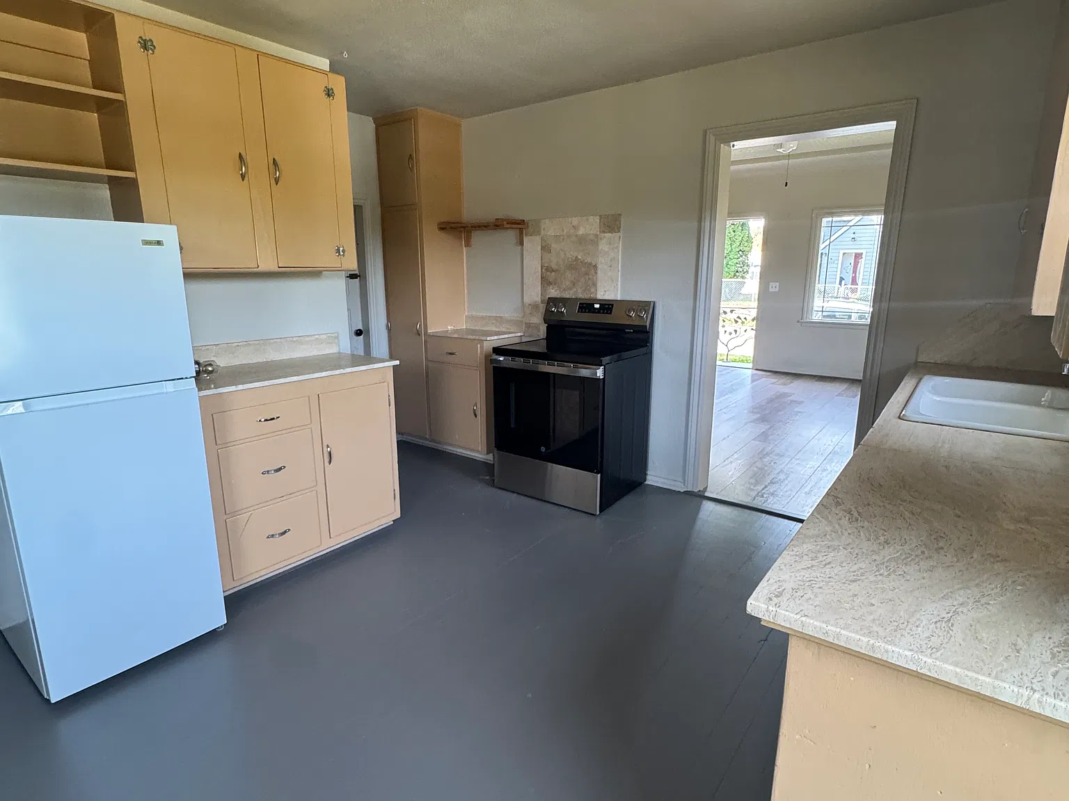 2 bed, 800 sqft, $1,700 — Photo 3