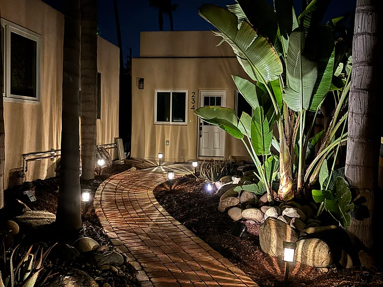 232 N Rios Ave — Photo 1