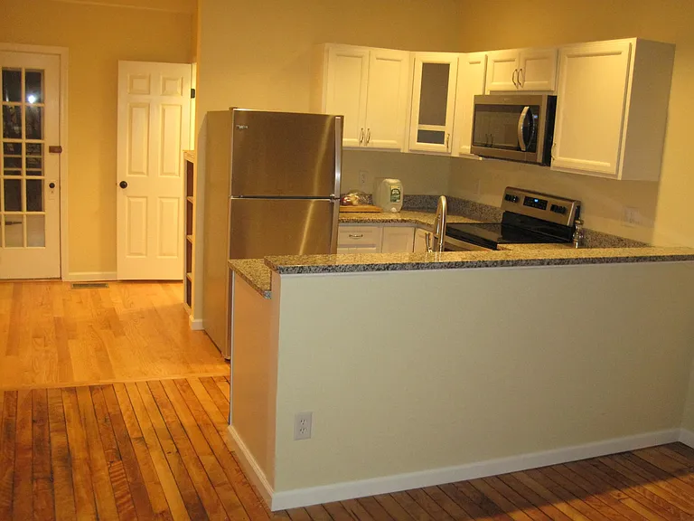 7 E Park Row #1 — Photo 2
