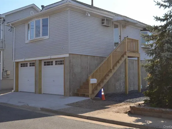 172 Sportsmans Avenue, Freeport, NY 11520