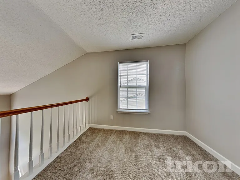 619 Overlook Rd — Photo 13