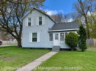 550 Catawba Ave, Muskegon, MI 49442