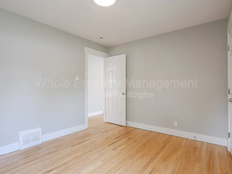 1939 Verbena St — Photo 18