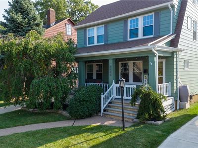 2051 Reveley Ave, Lakewood, OH, 44107