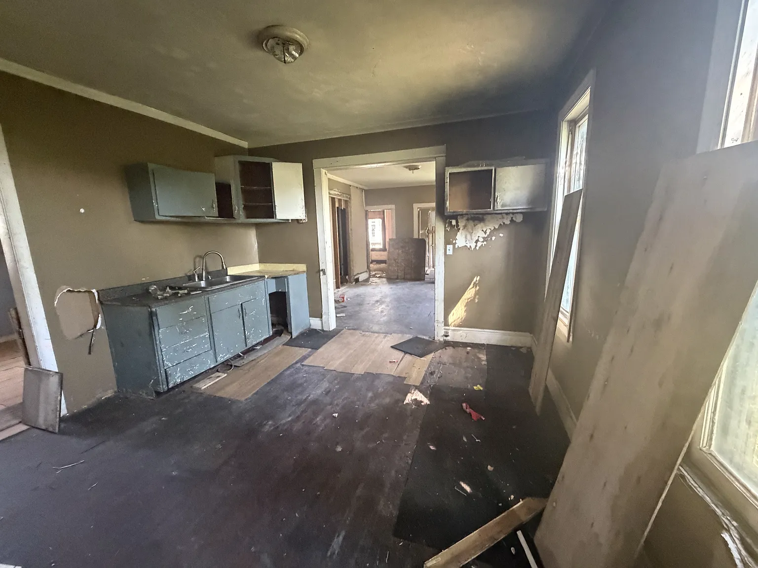 3 bed, 1268 sqft, $695 — Photo 4