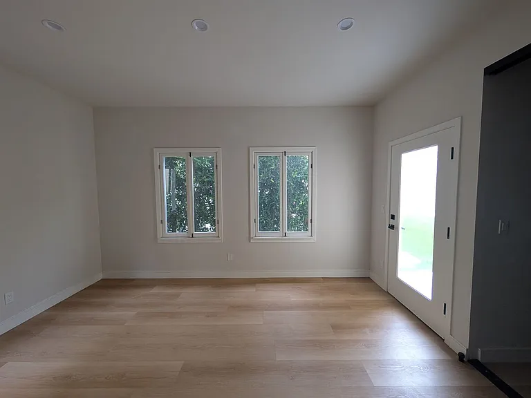 917 Lincoln Blvd — Photo 16