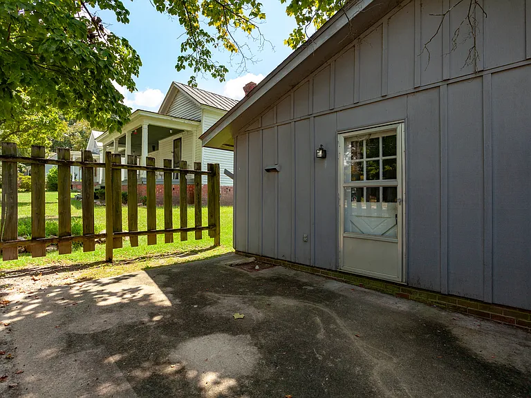 203 S Alston St — Photo 23