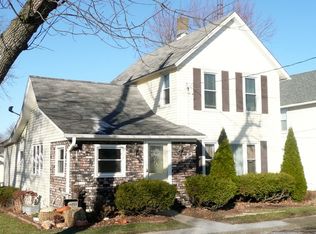 463 S Chestnut St, Chebanse, IL 60922