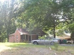 1206 E Springfield Rd, High Point, NC 27263