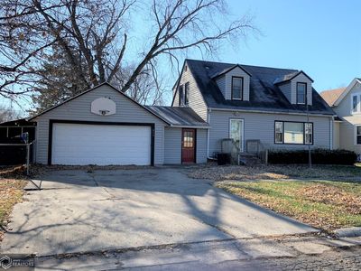 614 NE 1st St, Eagle Grove, IA, 50533