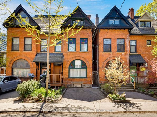17 Melbourne Ave #1, Toronto, ON M6K 1K1