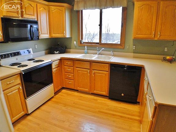 3rd image of 13950 Northridge Dr