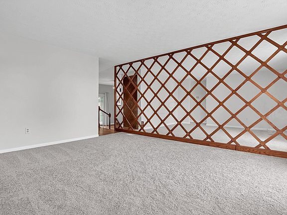 3rd image of 2141 Keller Pl W