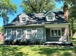 227 Magothy Rd, Pasadena, MD 21122