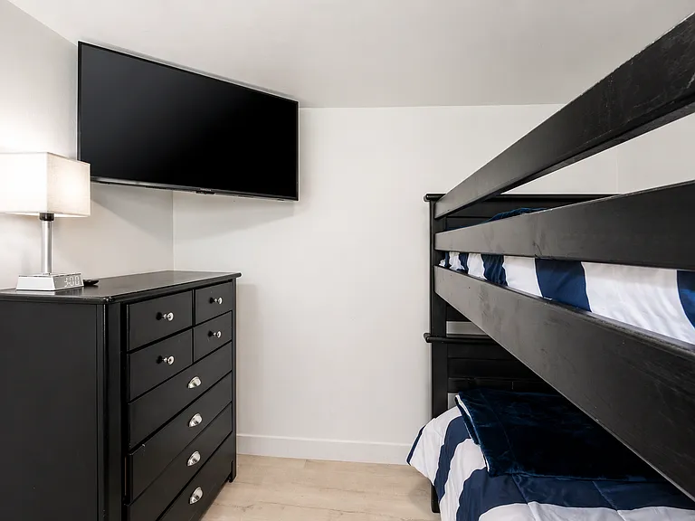 Bedroom with bunk beds_perfect for kids or extra guests