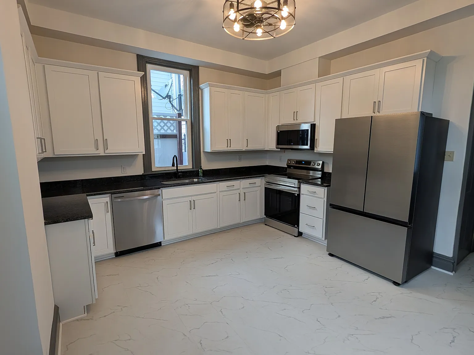 Beautifully Renovated 2BR, 1.5BA with Historic Charm - w/ In-Unit Laundry — Photo 2