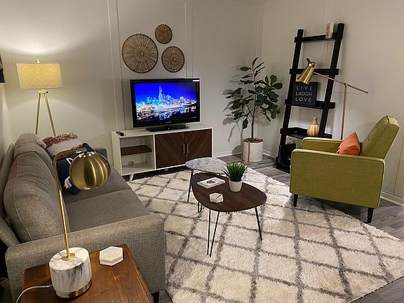 FREE WIFI AND YOUTUBE TV