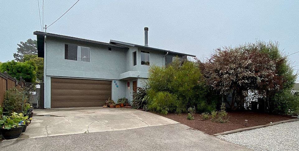1st image of 547 Mitchell Dr