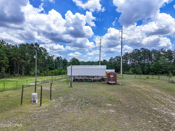 422 McDuff Dr, Alford, FL 32420
