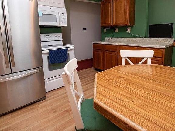 Kitchen Opposite View