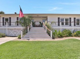 933 Coronado Dr, Gulf Breeze, FL 32563