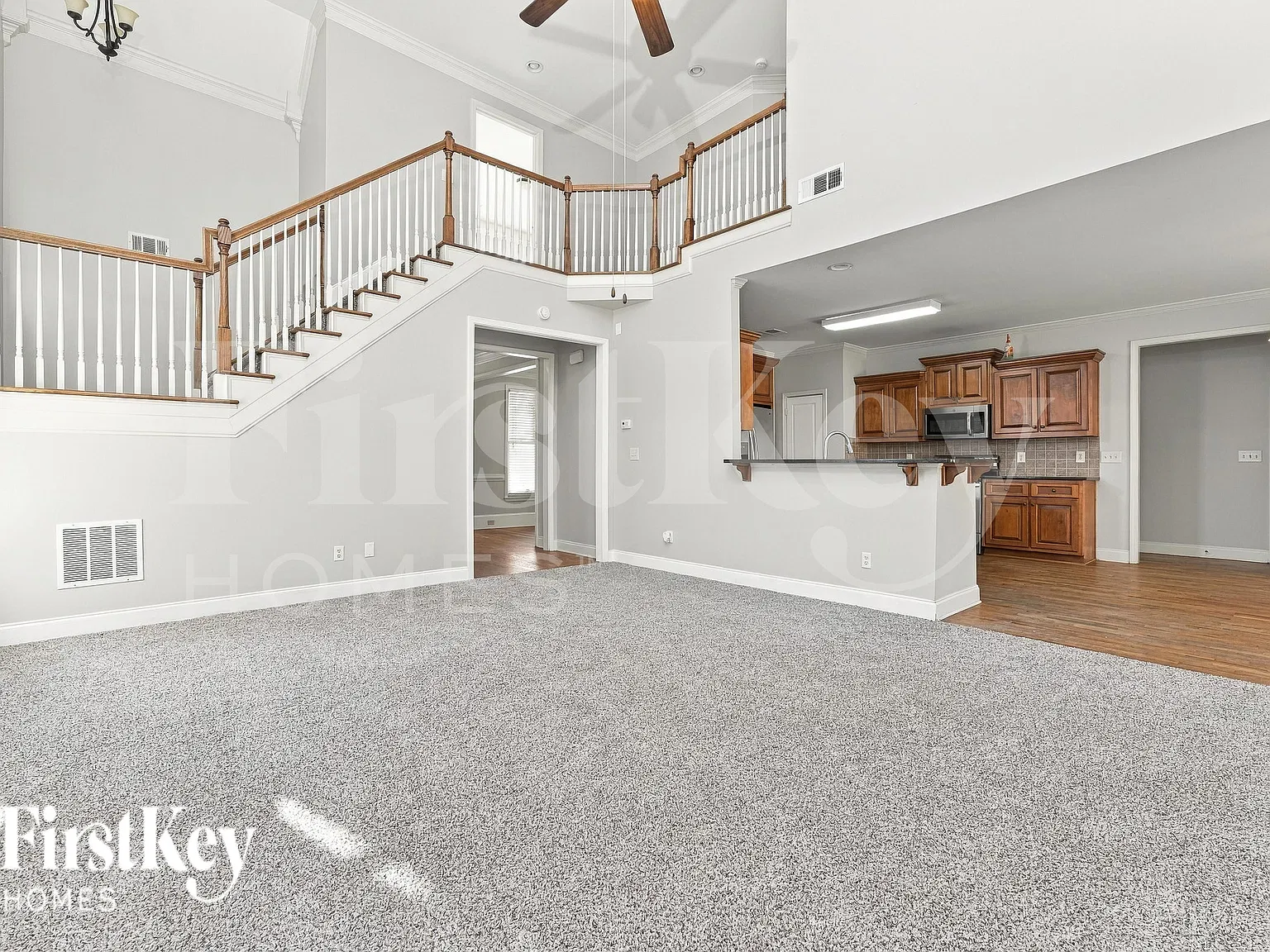 4 bed, 3.5 bath, 2846 sqft, $2,490 — Photo 2