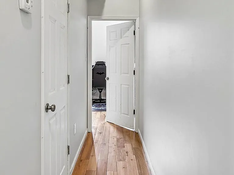 413 Fairmount Ave #2 — Photo 6