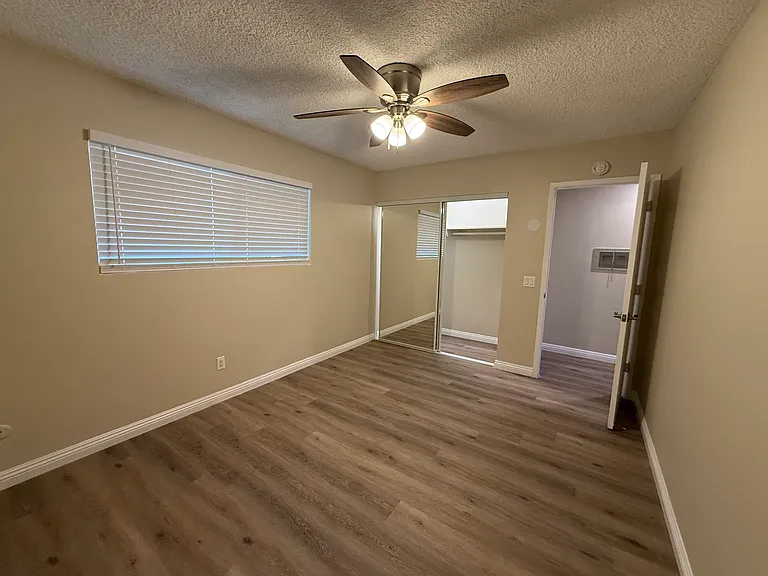 737 E Pine St #12 — Photo 11