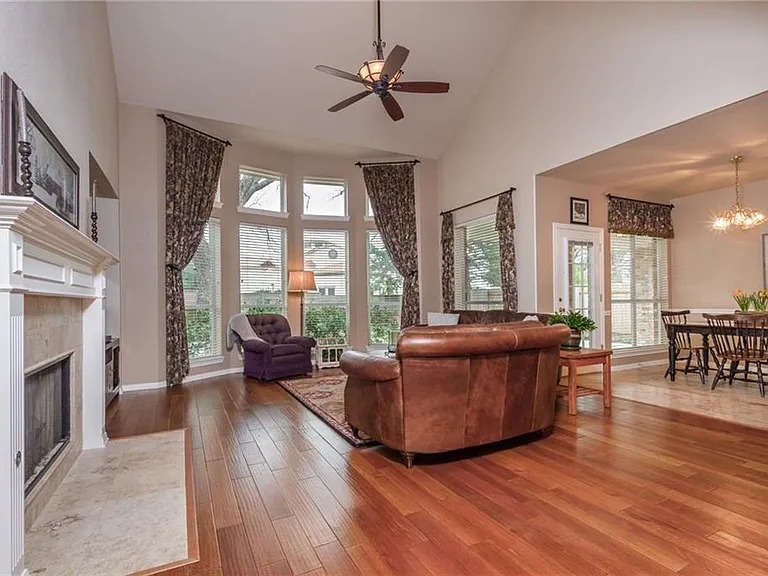 14828 Irondale Dr — Photo 9
