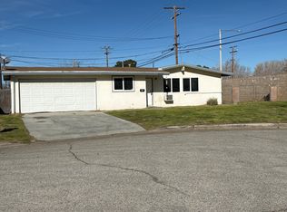 2005 W Oldfield St, Lancaster, CA 93536