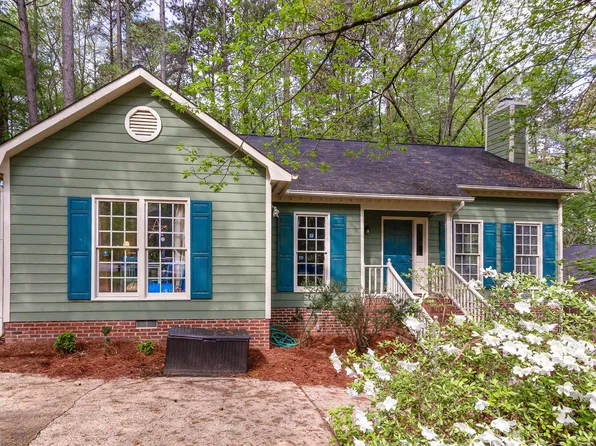 13 Thorne Ridge Dr, Durham, NC 27713