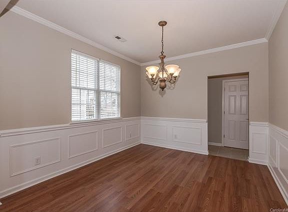 5th image of 9210 Royal Highlands Ct #115