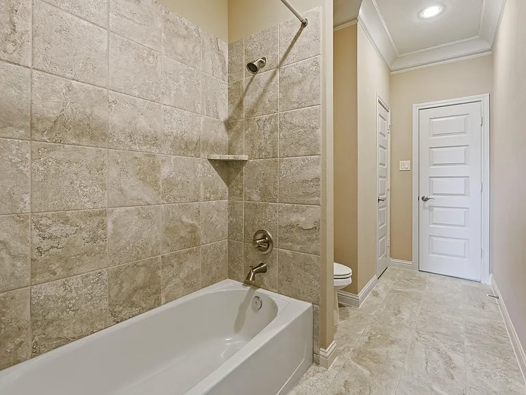 534 Imperial Blvd — Photo 35
