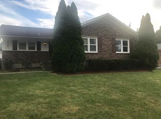 4600 Sandhill Rd, Louisville, KY 40219