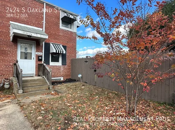 2424 S Oakland St, Arlington, VA 22206