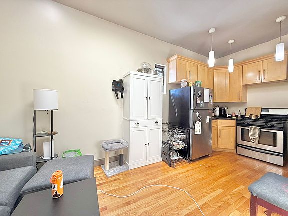 3rd image of 1252 Dekalb Ave #3F