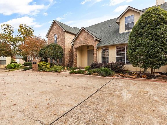 2nd image of 5875 Pecan Chase