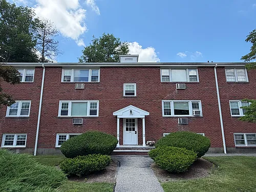 222 School St Photo 1