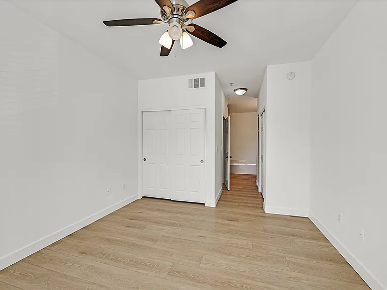 2291 W Horizon Ridge Pkwy #1206 — Photo 11