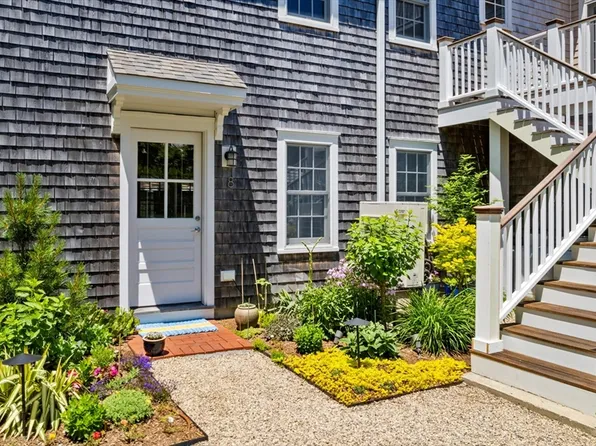 26 Alden St #8, Provincetown, MA 02657