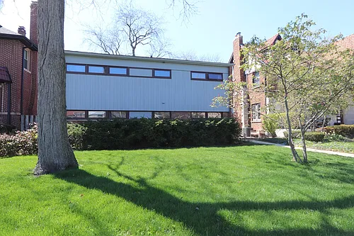 1131 N Oak Park Ave Photo 1