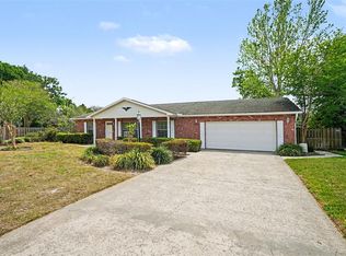1709 Sakura Dr, Valrico, FL 33596