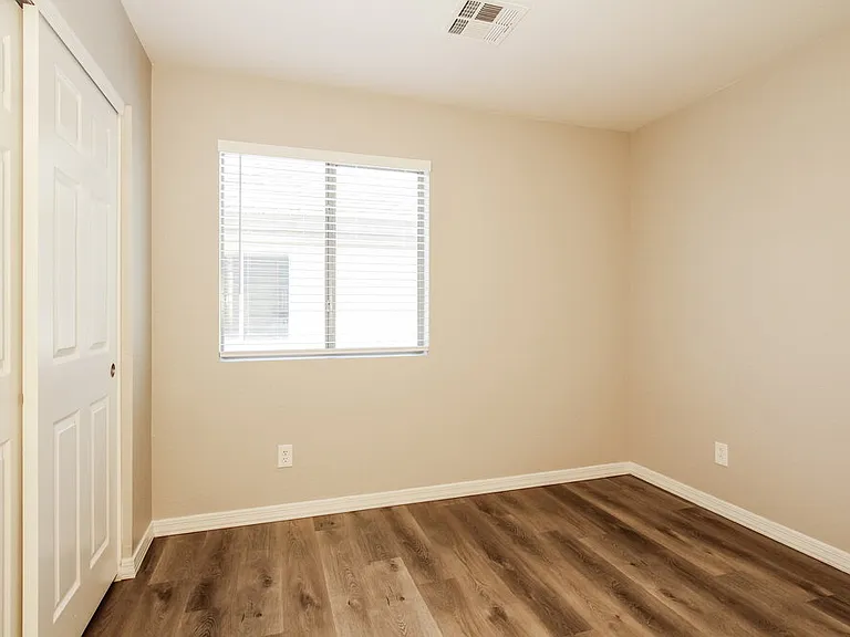 23257 W Cocopah St — Photo 11