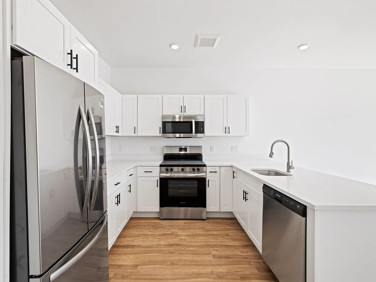 1310 Cambridge St — Photo 1